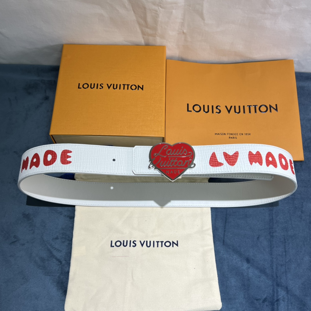 Louis Vuitton Gradient Shape 40MM Reversible Belt - DesignerGu