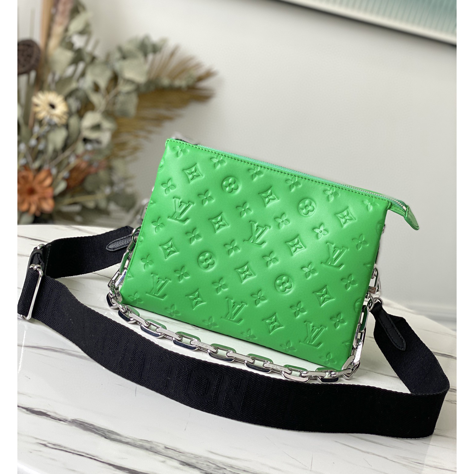Louis Vuitton  Handbag （26*20*12cm） - DesignerGu
