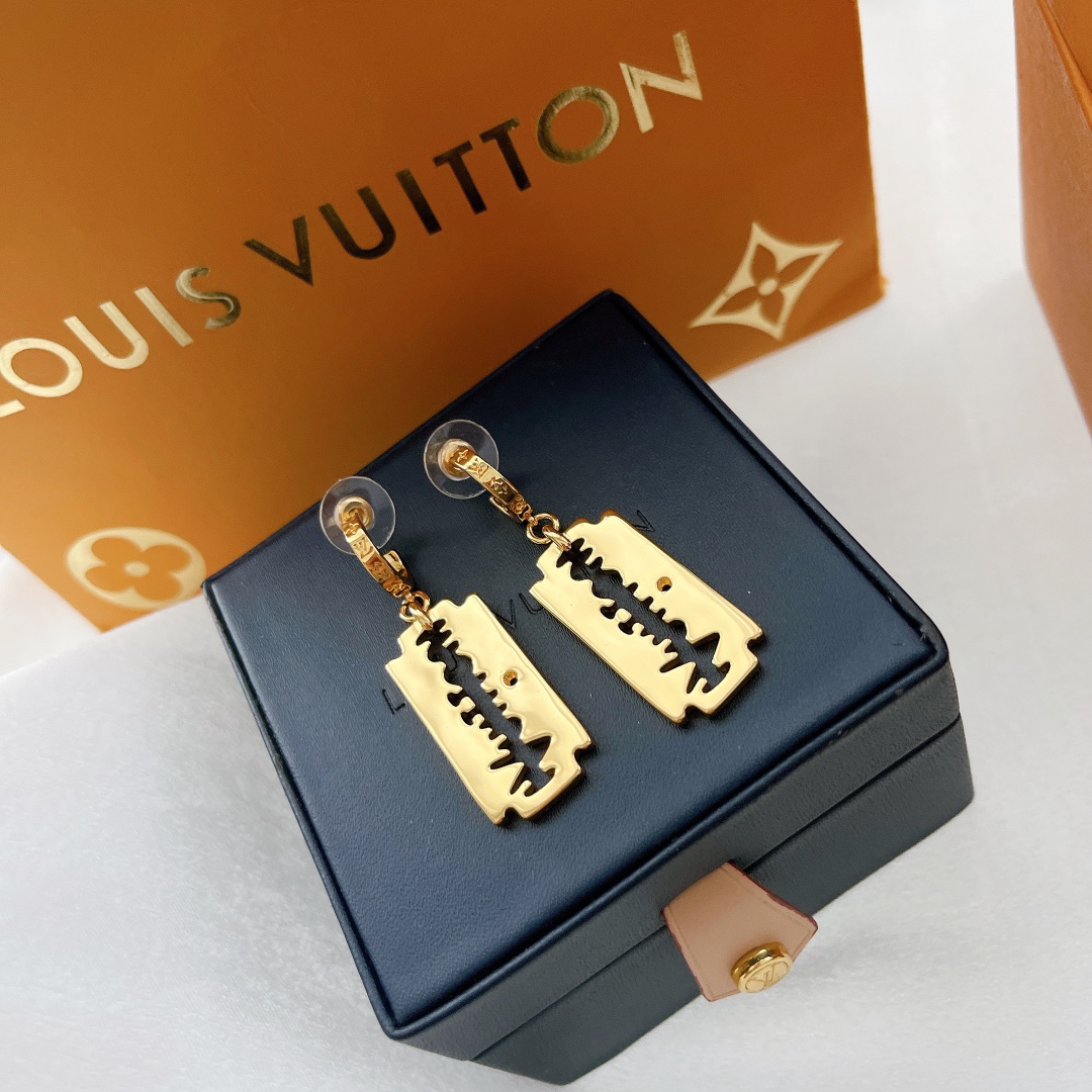 Louis Vuitton Earrings - DesignerGu