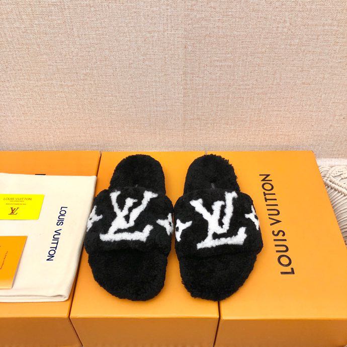 Louis Vuitton Paseo Flat Comfort Mule In Black - DesignerGu