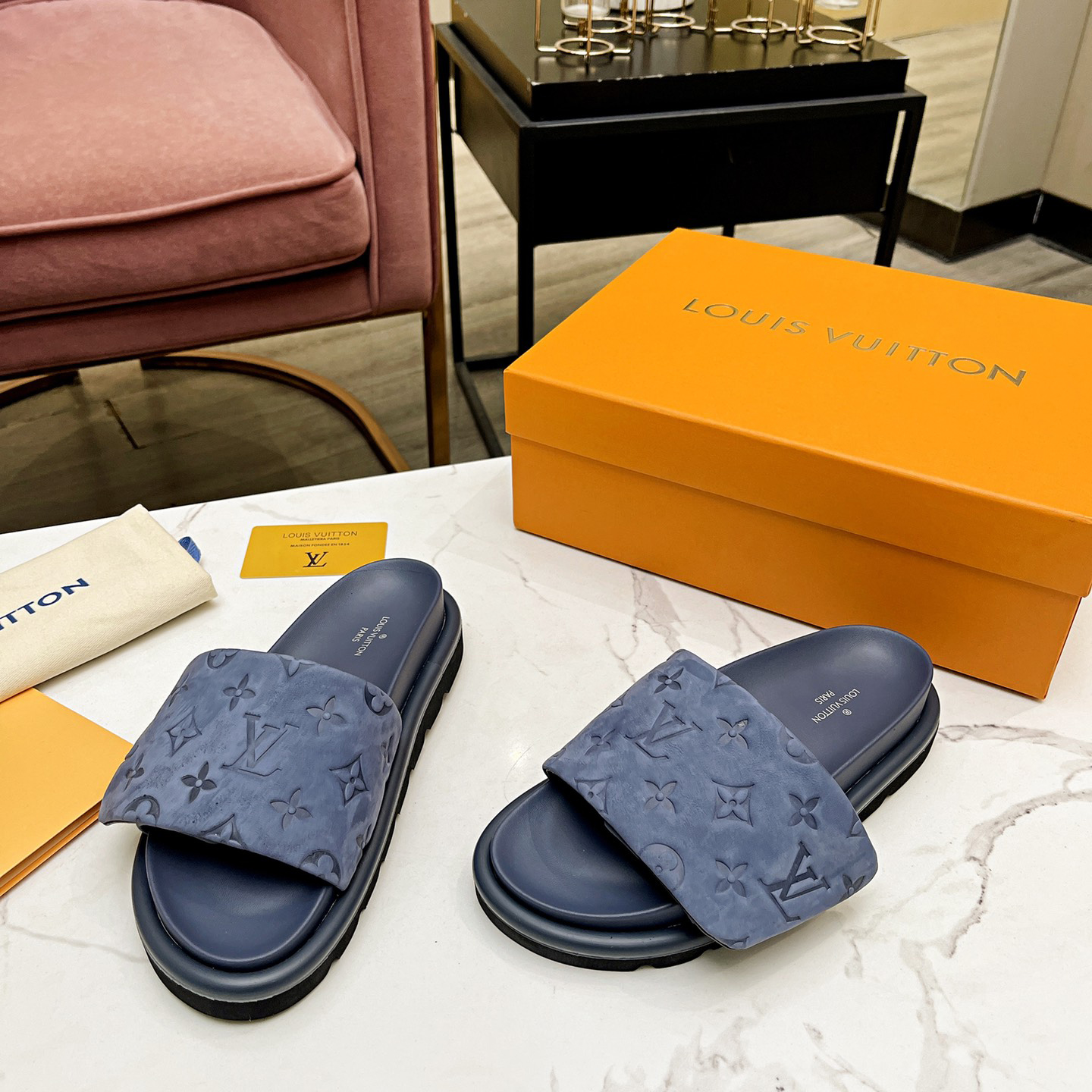 Louis Vuitton Pool Pillow Comfort Mules - DesignerGu