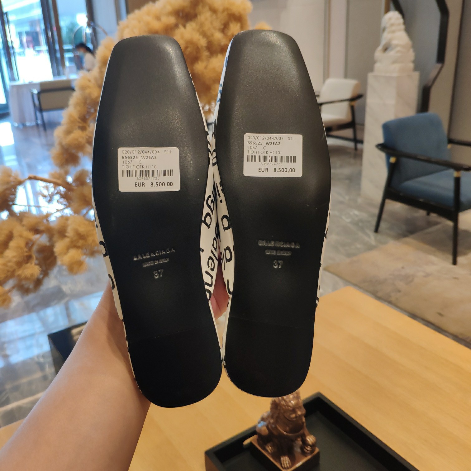 Balenciaga Logo Leather Backless Loafers - DesignerGu