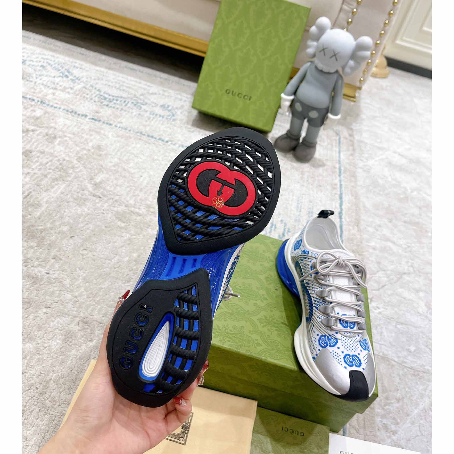 Gucci Run Sneaker  - DesignerGu