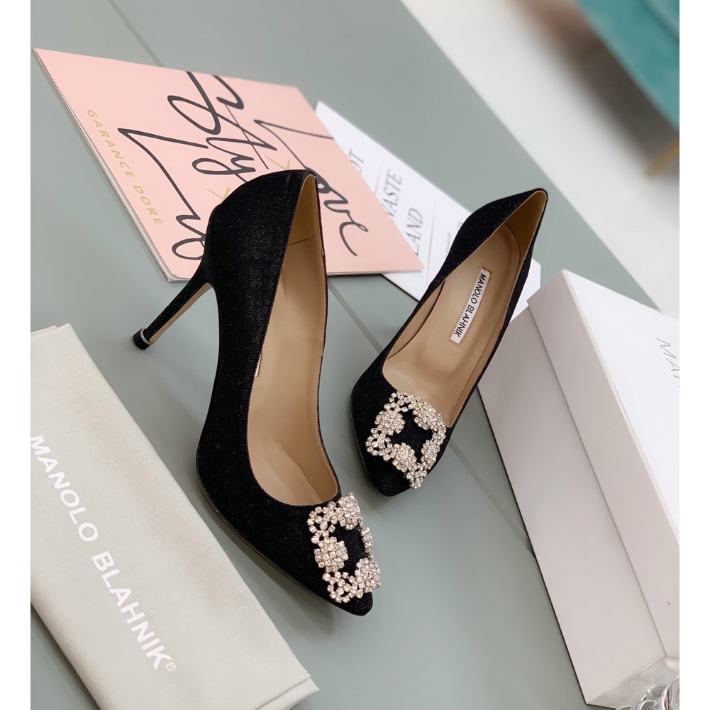 Manolo Blahnik Black Hangisi Pumps With Buckle - DesignerGu