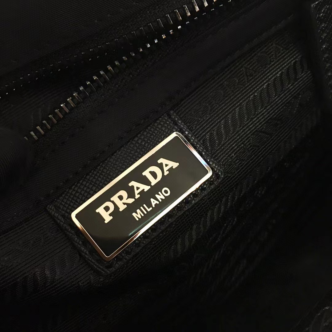 Prada Re-Nylon And Saffiano Leather Shoulder Bag(22-16-8.5cm)   2VD034 - DesignerGu