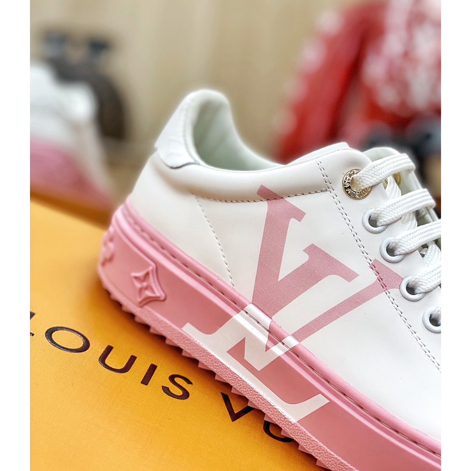 Louis Vuitton Charlie  Sneaker - DesignerGu