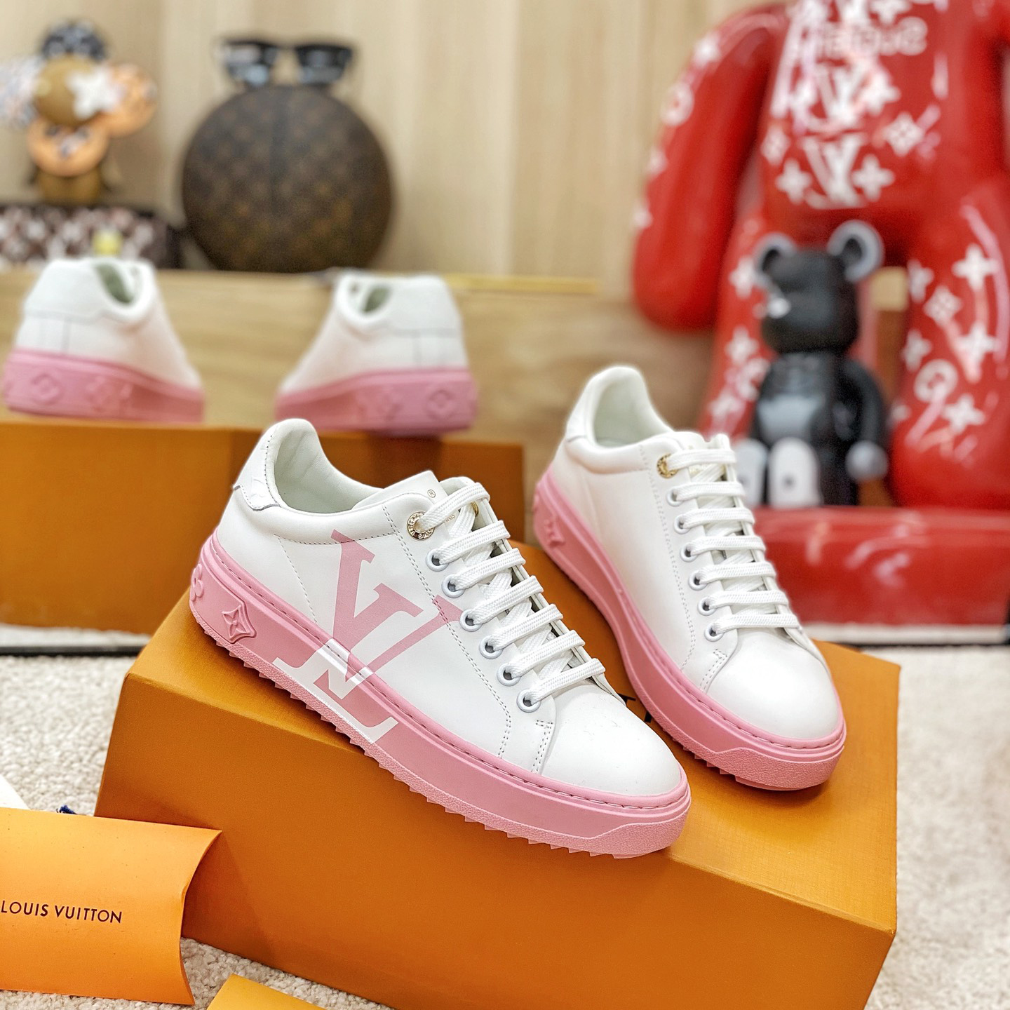 Louis Vuitton Charlie  Sneaker - DesignerGu