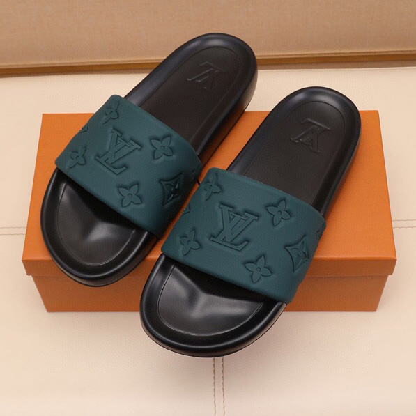 Louis Vuitton Monogram Slippers - DesignerGu