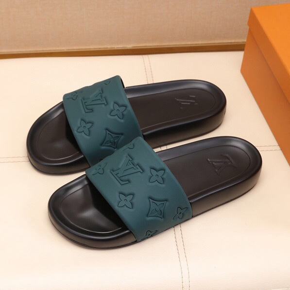 Louis Vuitton Monogram Slippers - DesignerGu