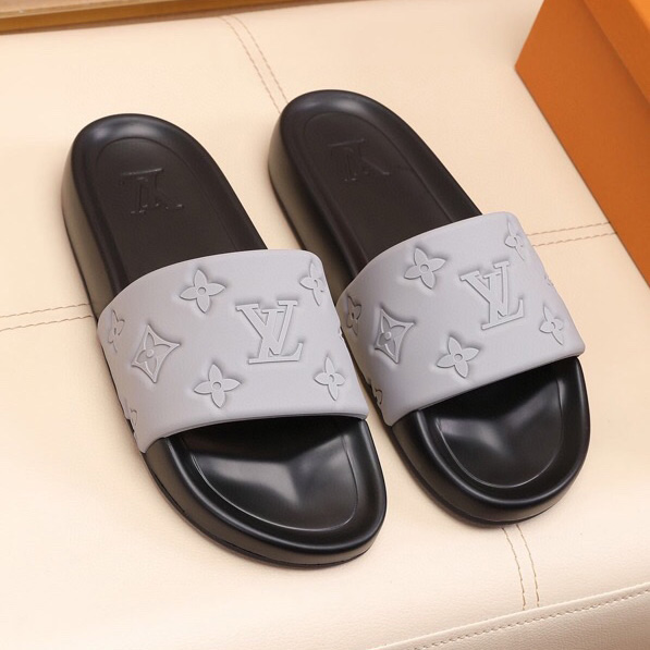 Louis Vuitton Monogram Slippers - DesignerGu