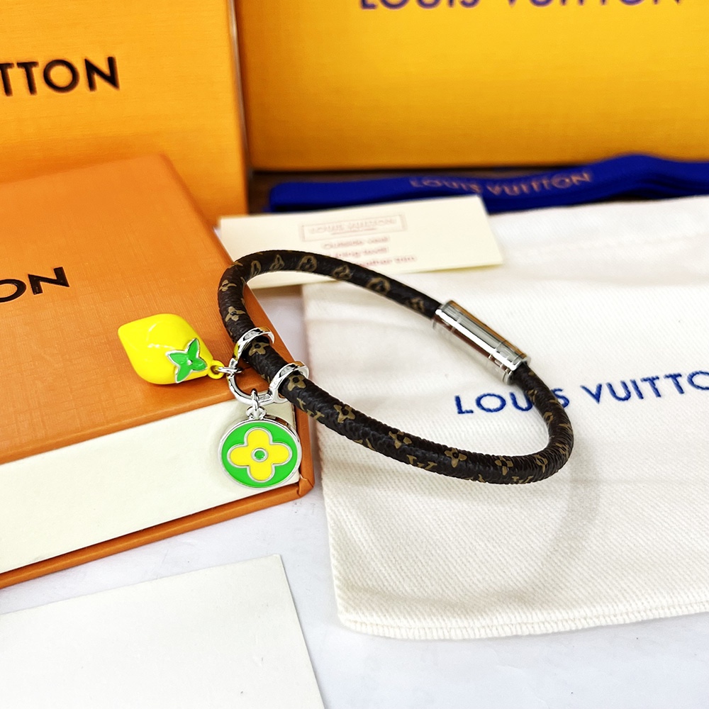 Louis Vuitton Hang It LV Fruits Bracelet - DesignerGu