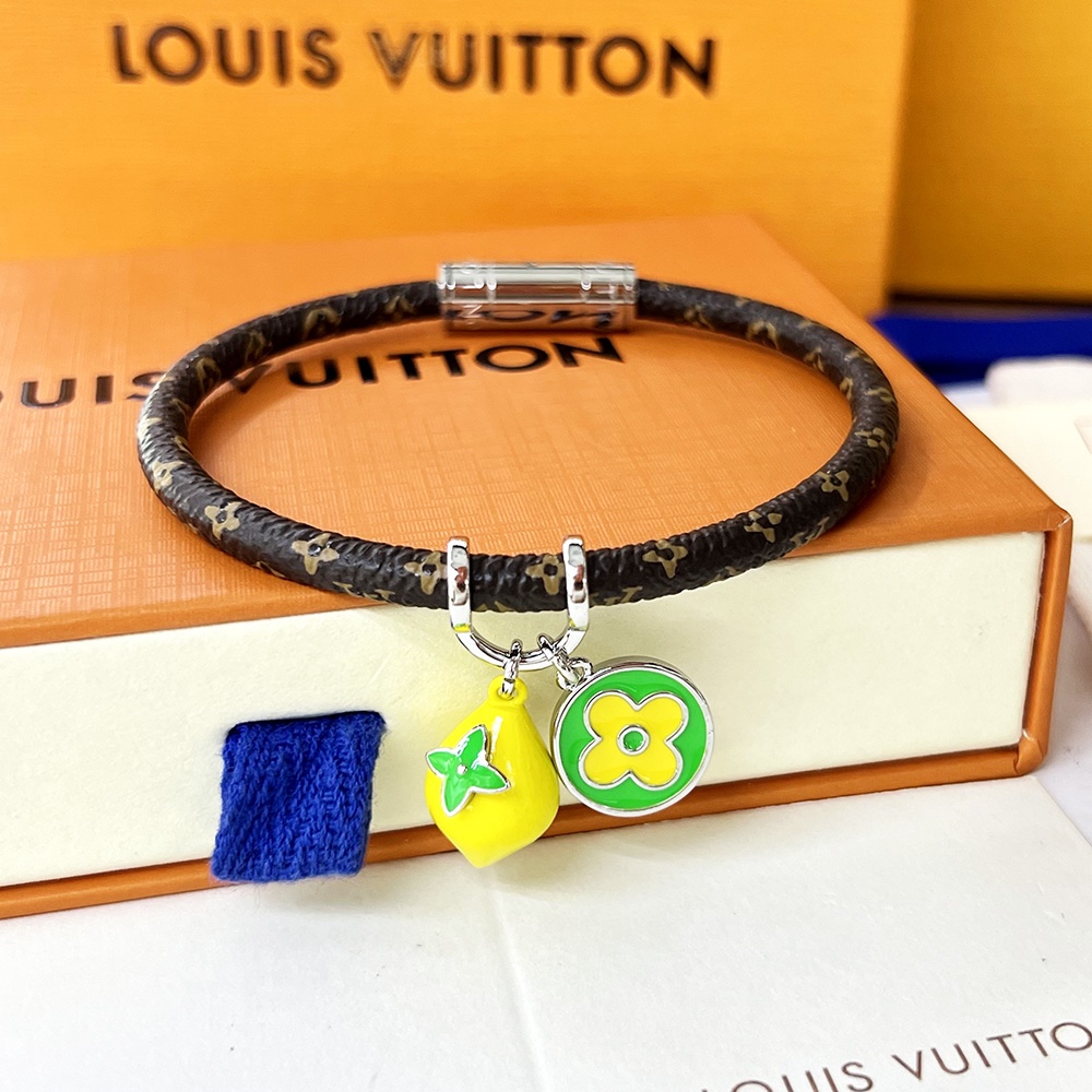 Louis Vuitton Hang It LV Fruits Bracelet - DesignerGu