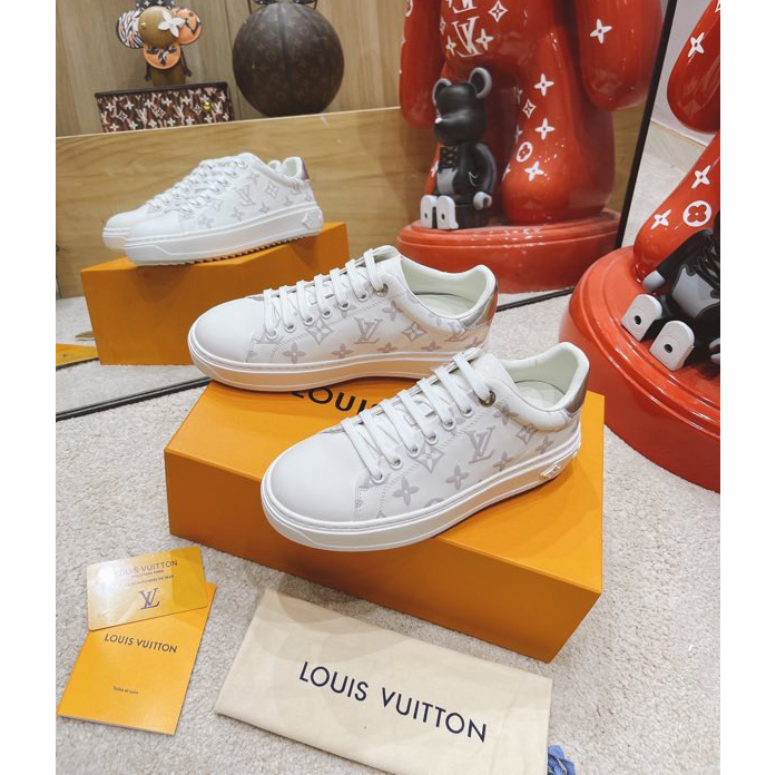 Louis Vuitton Monogram Sneaker - DesignerGu