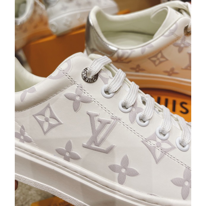 Louis Vuitton Monogram Sneaker - DesignerGu