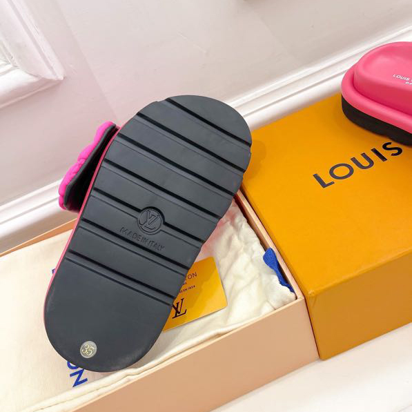 Louis Vuitton Pool Pillow Comfort Mules - DesignerGu