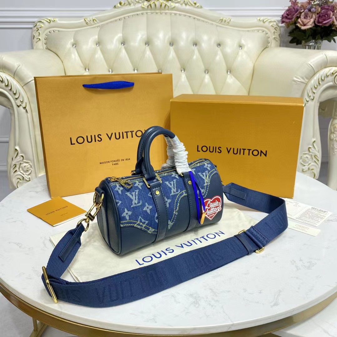 Louis Vuitton  Monogram Drip Handbag(21-12-9cm) - DesignerGu