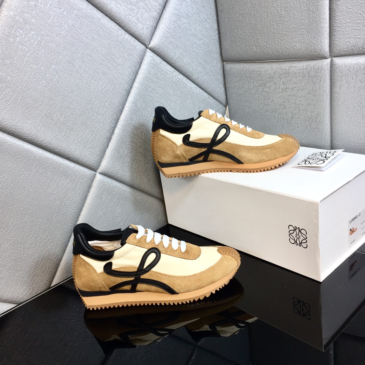 Loewe Flow Runner In Calfskin - DesignerGu