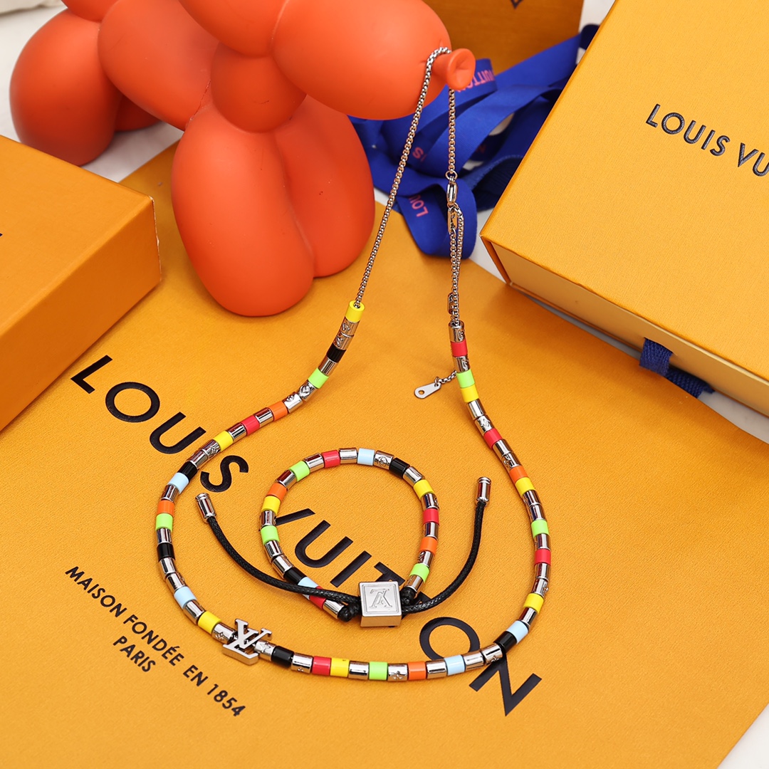 Louis Vuitton Paradise Bracelet - DesignerGu