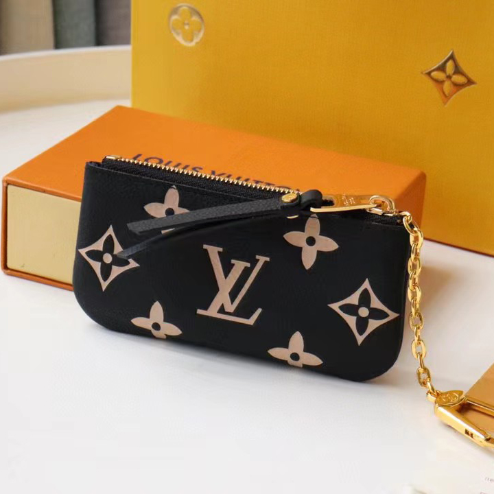 Louis Vuitton Key Pouch(13.5-7-1.5cm) - DesignerGu