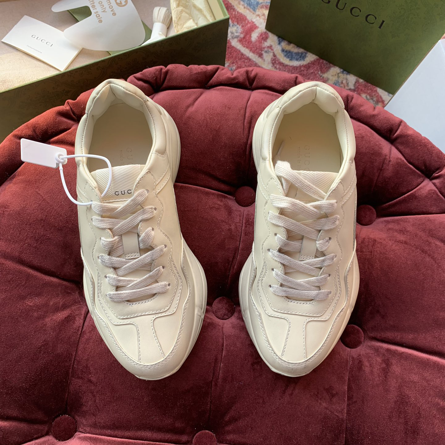 Gucci Men's Rhyton Sneaker In White - DesignerGu