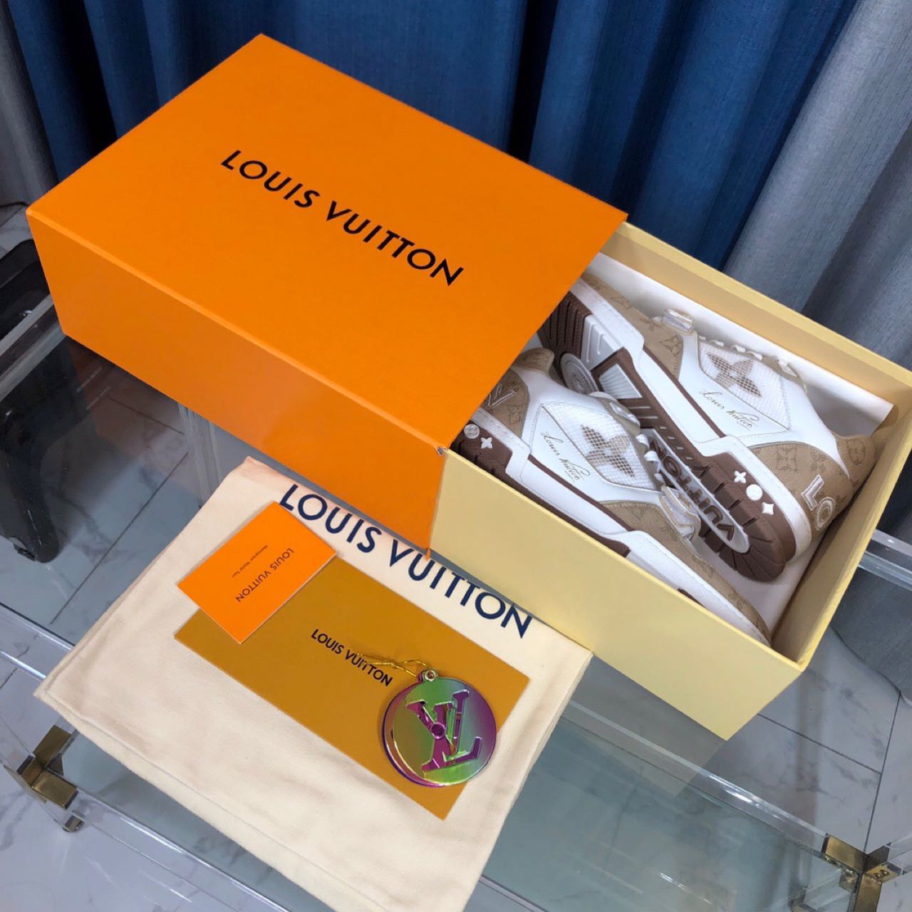 Louis Vuitton Run  Away Sneaker - DesignerGu