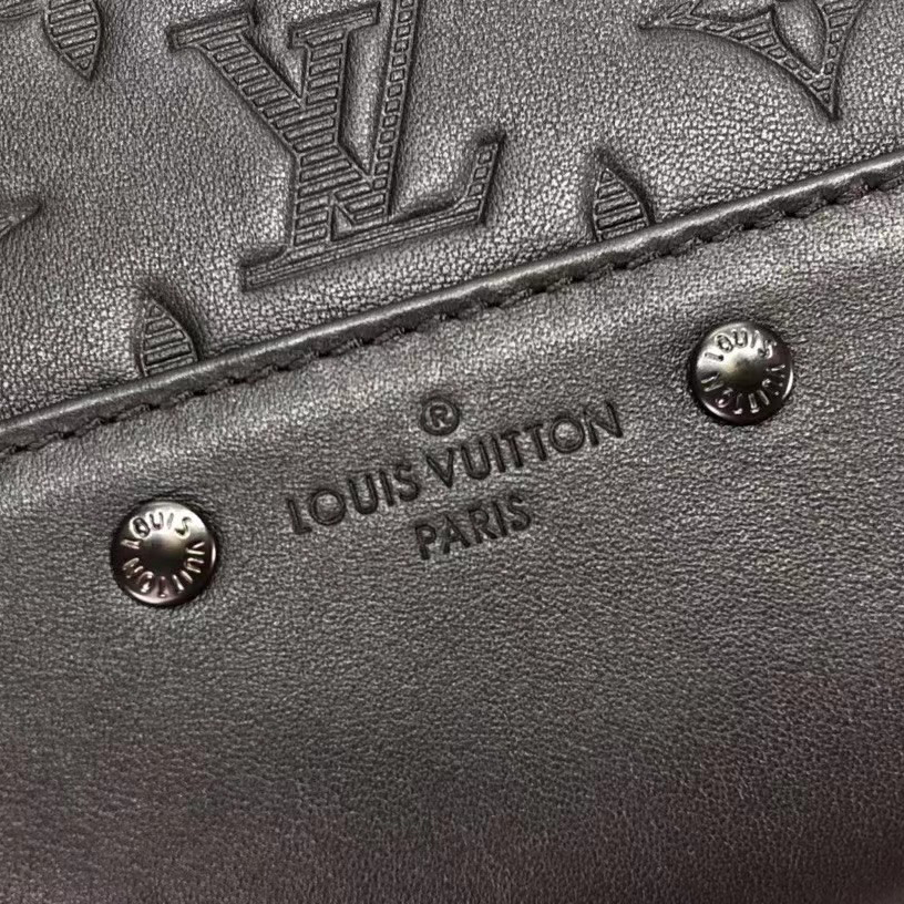 Louis Vuitton Monogram Backpack (33-41-18cm)   M46019 - DesignerGu