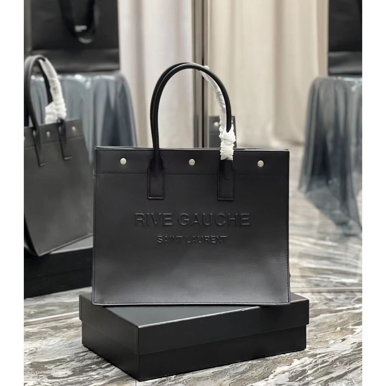 Saint Laurent Rive Gauche Small Tote Bag In Smooth Leather(39-31-18cm) - DesignerGu