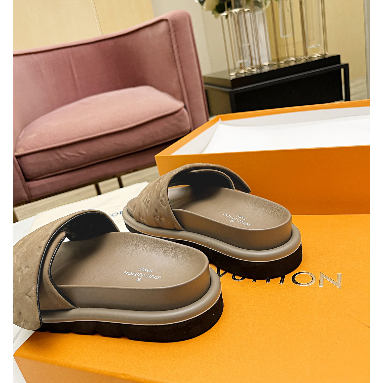 Louis Vuitton Pool Pillow Comfort Mules - DesignerGu