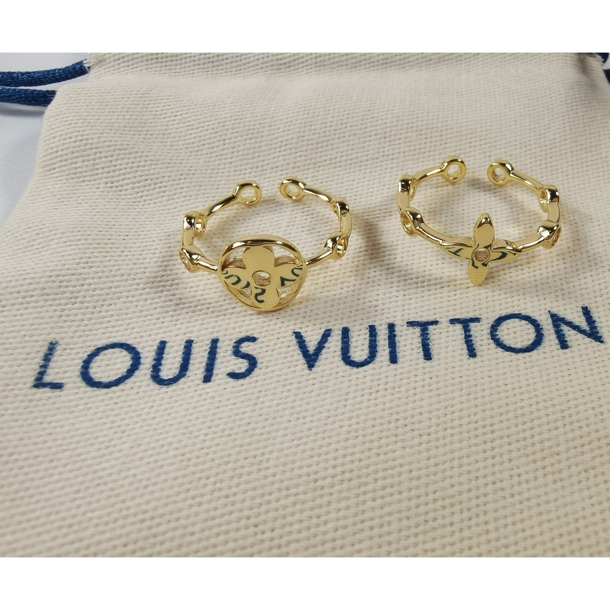 Louis Vuitton Adjustable Ring - DesignerGu