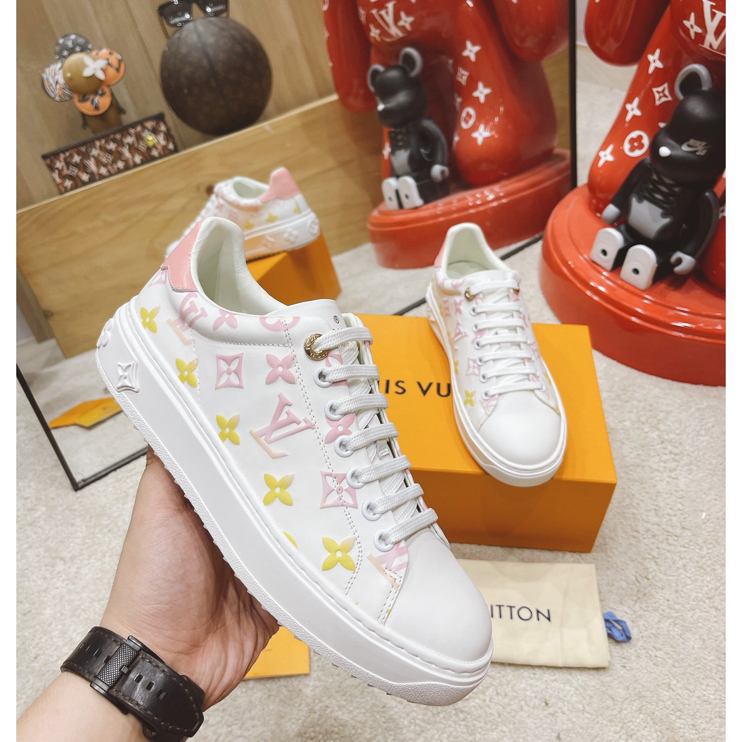 Louis Vuitton Monogram Sneaker - DesignerGu