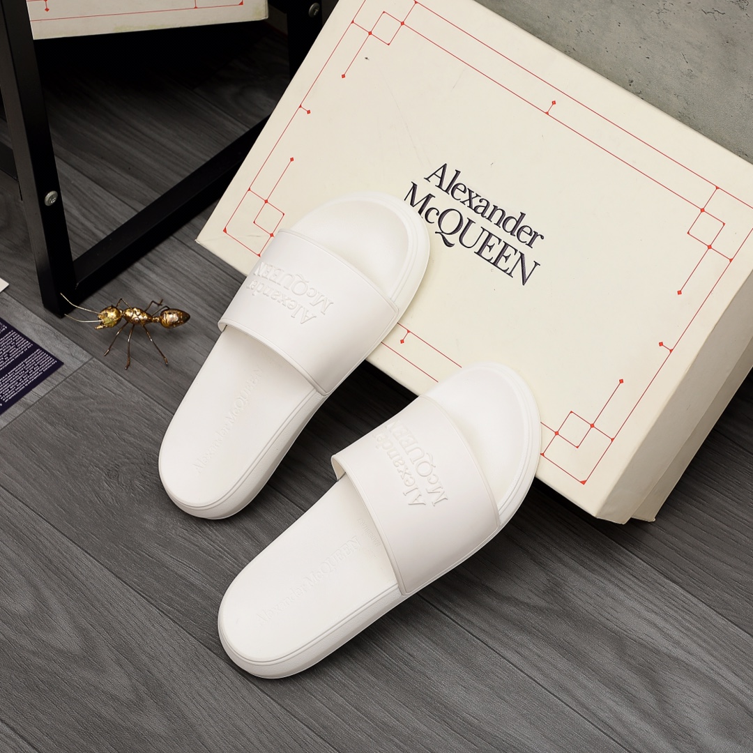 Alexander Mqueen Logo Slipper - DesignerGu