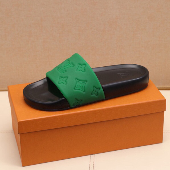 Louis Vuitton Monogram Slippers - DesignerGu