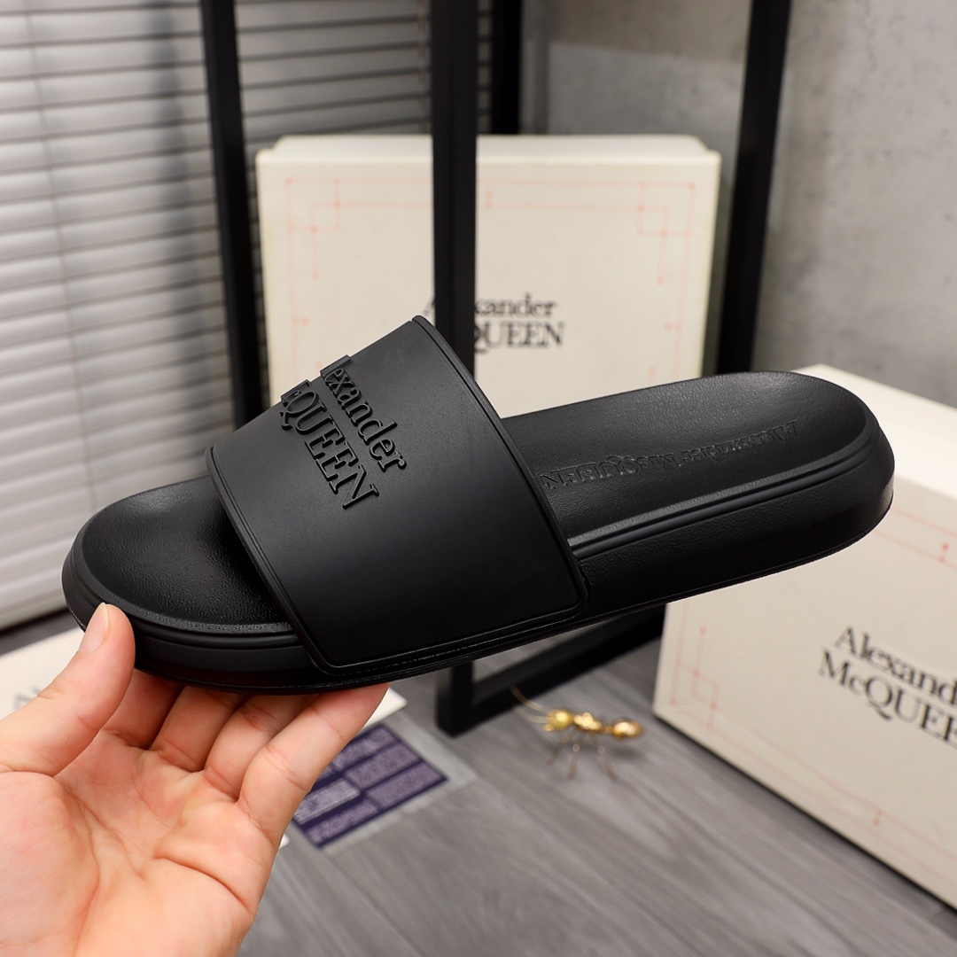 Alexander Mqueen Logo Slipper - DesignerGu