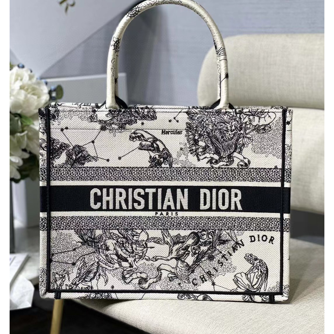 Dior Oblique Embroidered Book Tote（36.5-28-17.5CM） - DesignerGu