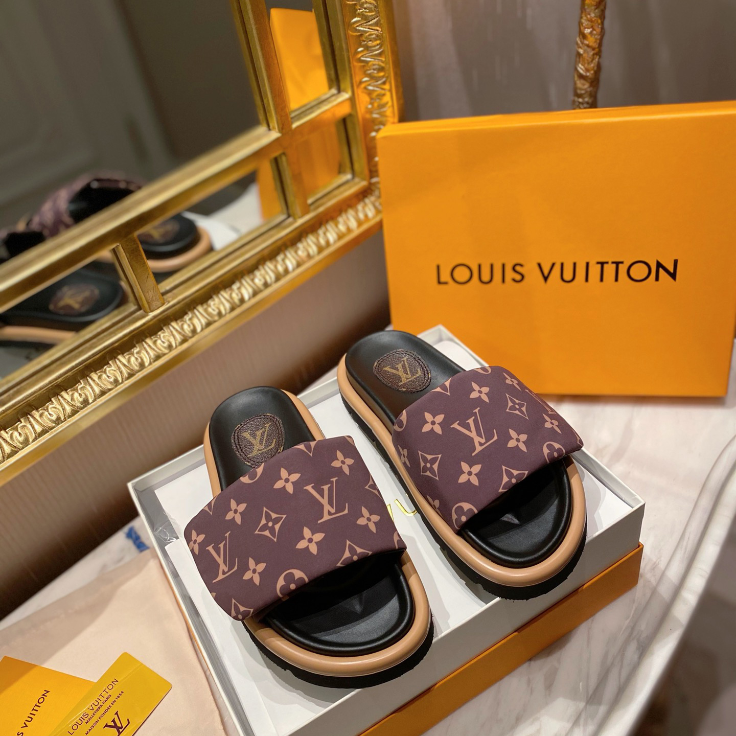 Louis Vuitton Pool Pillow Comfort Mules - DesignerGu