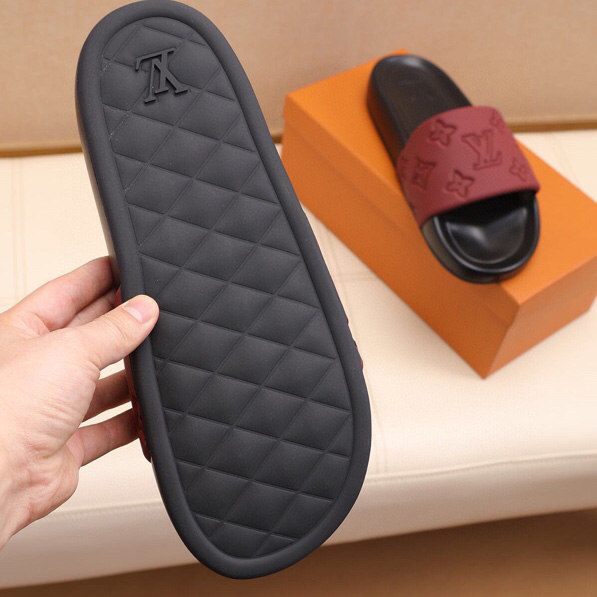 Louis Vuitton Monogram Slippers - DesignerGu