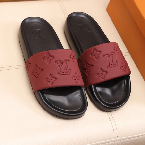 Louis Vuitton Monogram Slippers - DesignerGu