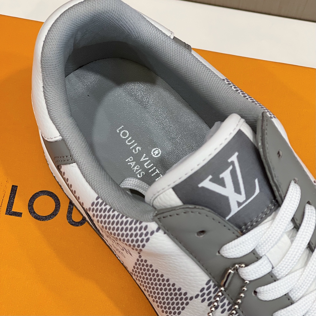 Louis Vuitton Men's Rivoli Sneaker - DesignerGu