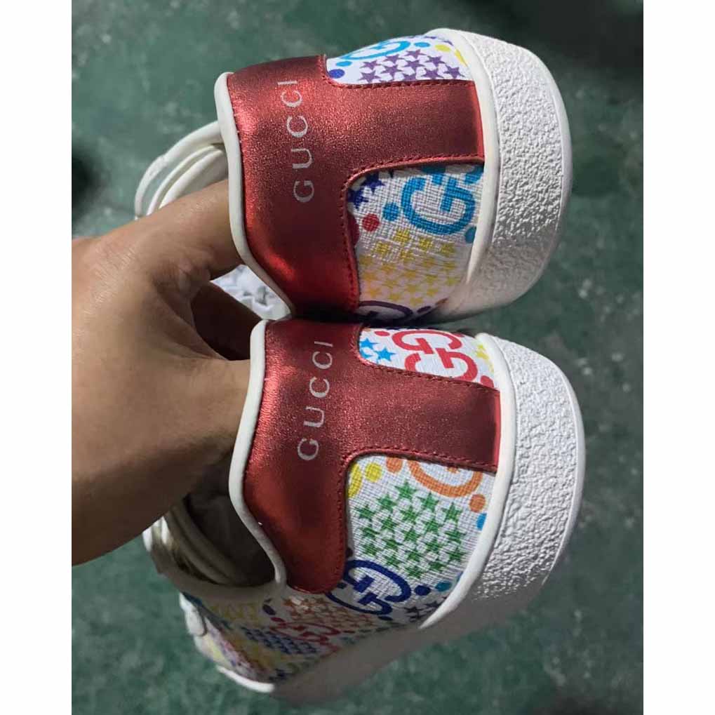 Gucci  Sneakers - DesignerGu