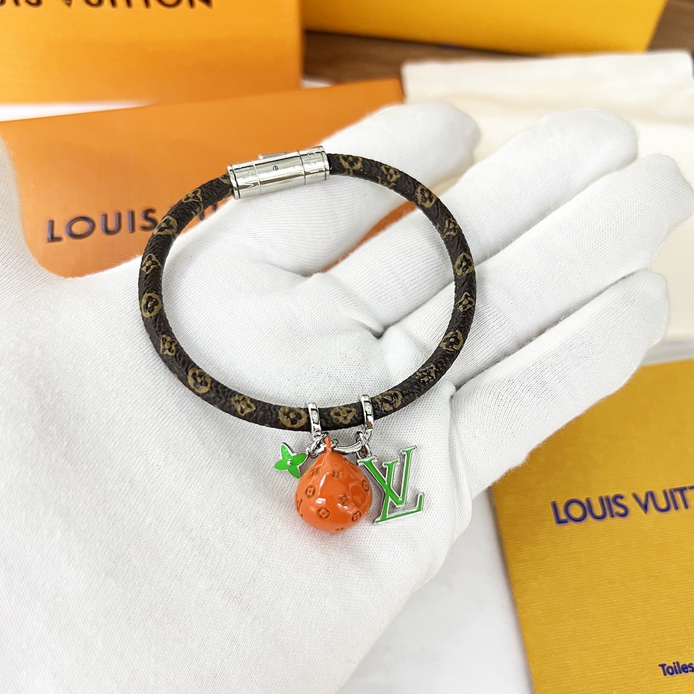 Louis Vuitton Hang It LV Fruits Bracelet - DesignerGu