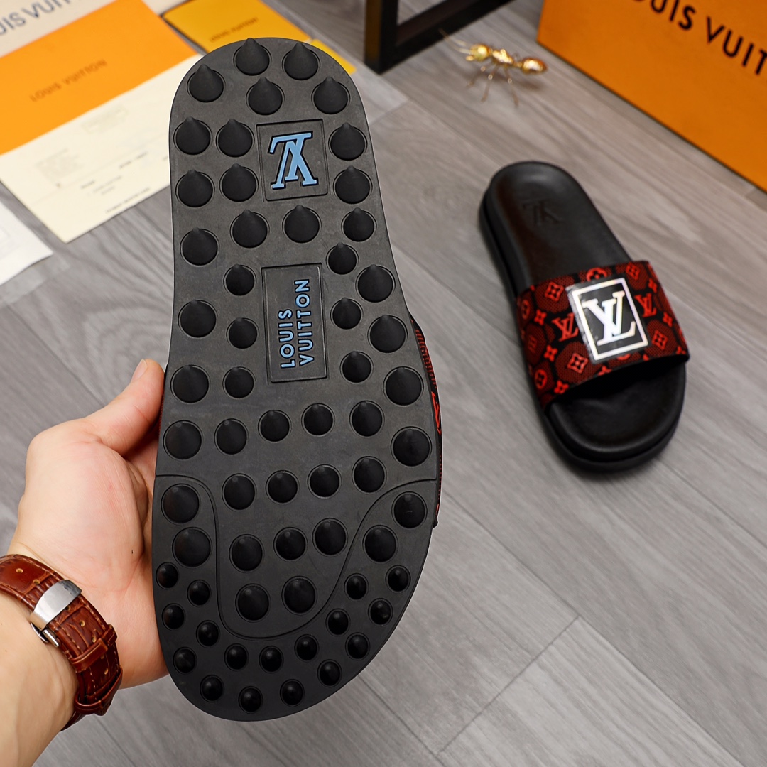 Louis Vuitton Monogram Slippers - DesignerGu