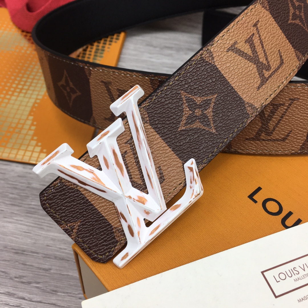 Louis Vuitton Squared LV 40mm Belt - DesignerGu