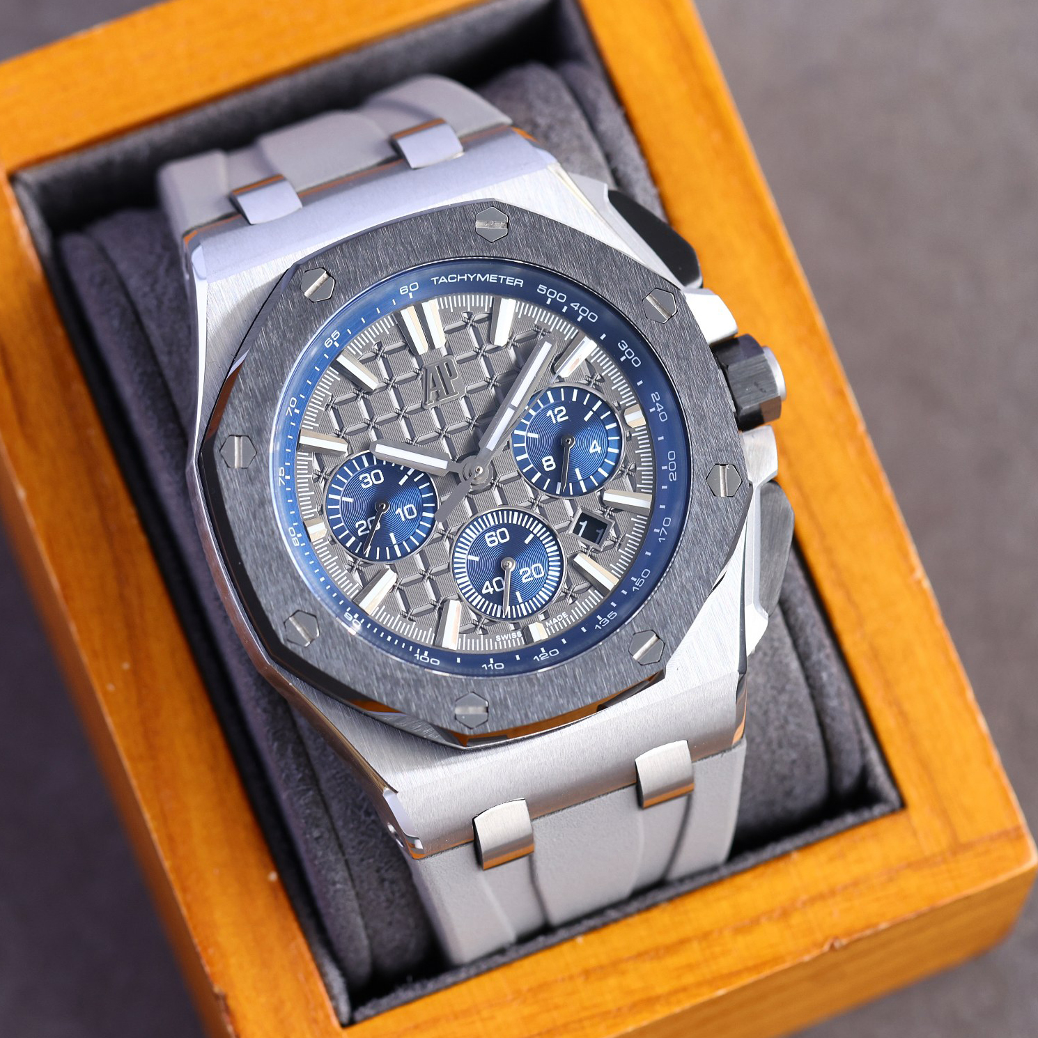 Audemars Piguet  Watch  44mm - DesignerGu