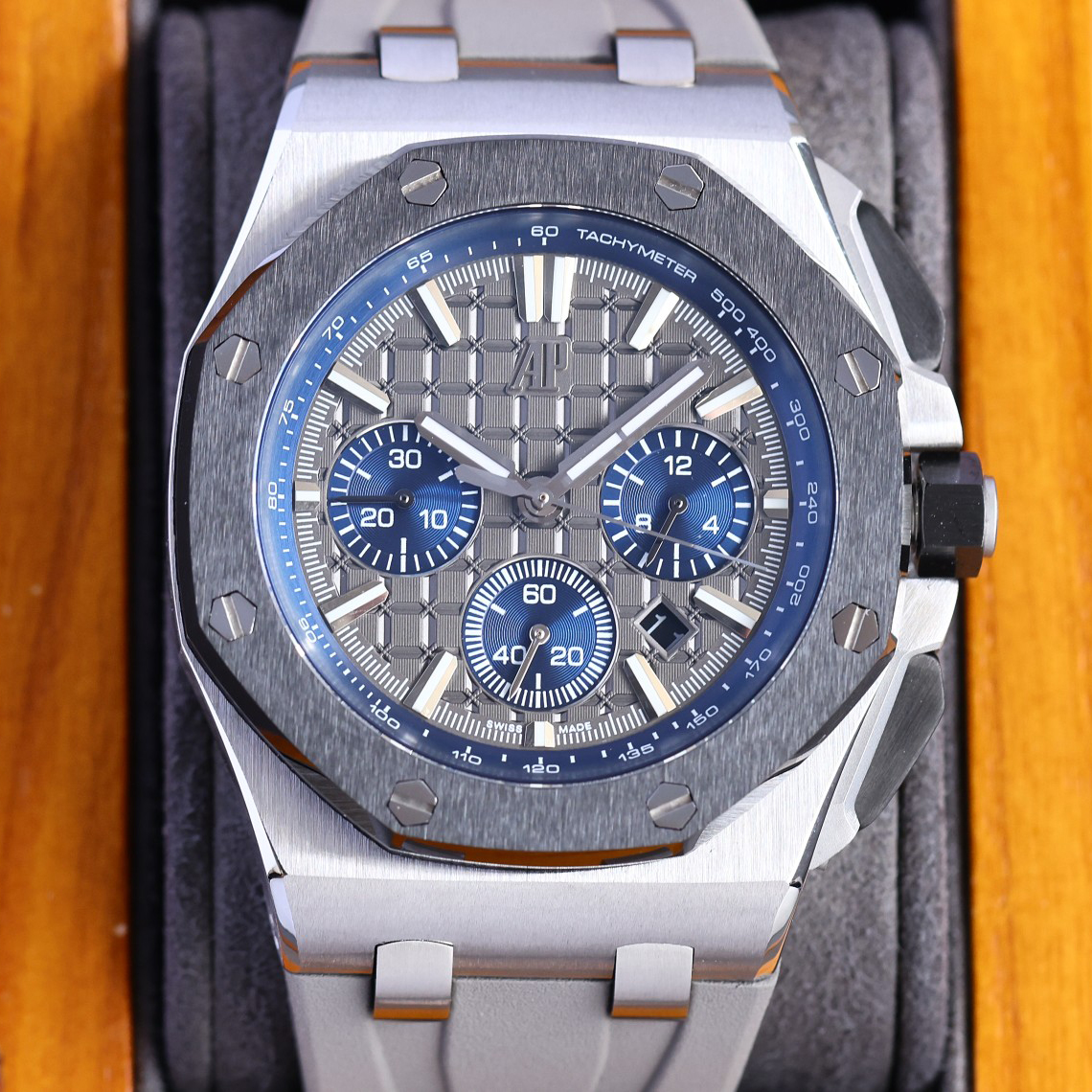 Audemars Piguet  Watch  44mm - DesignerGu