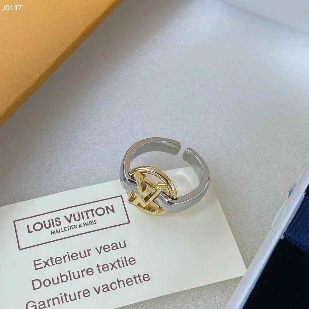 Louis Vuitton Adjustable Ring - DesignerGu