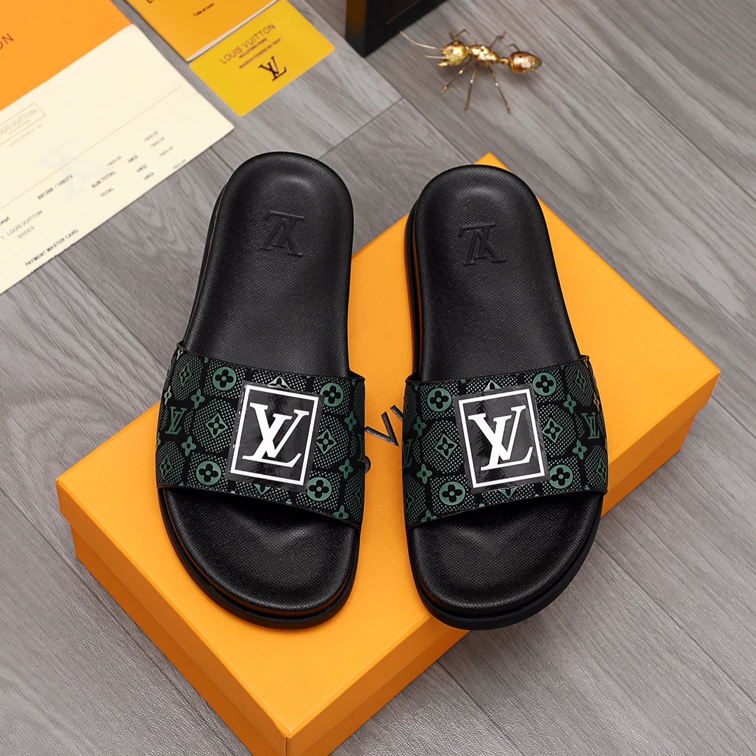 Louis Vuitton Monogram Slippers - DesignerGu