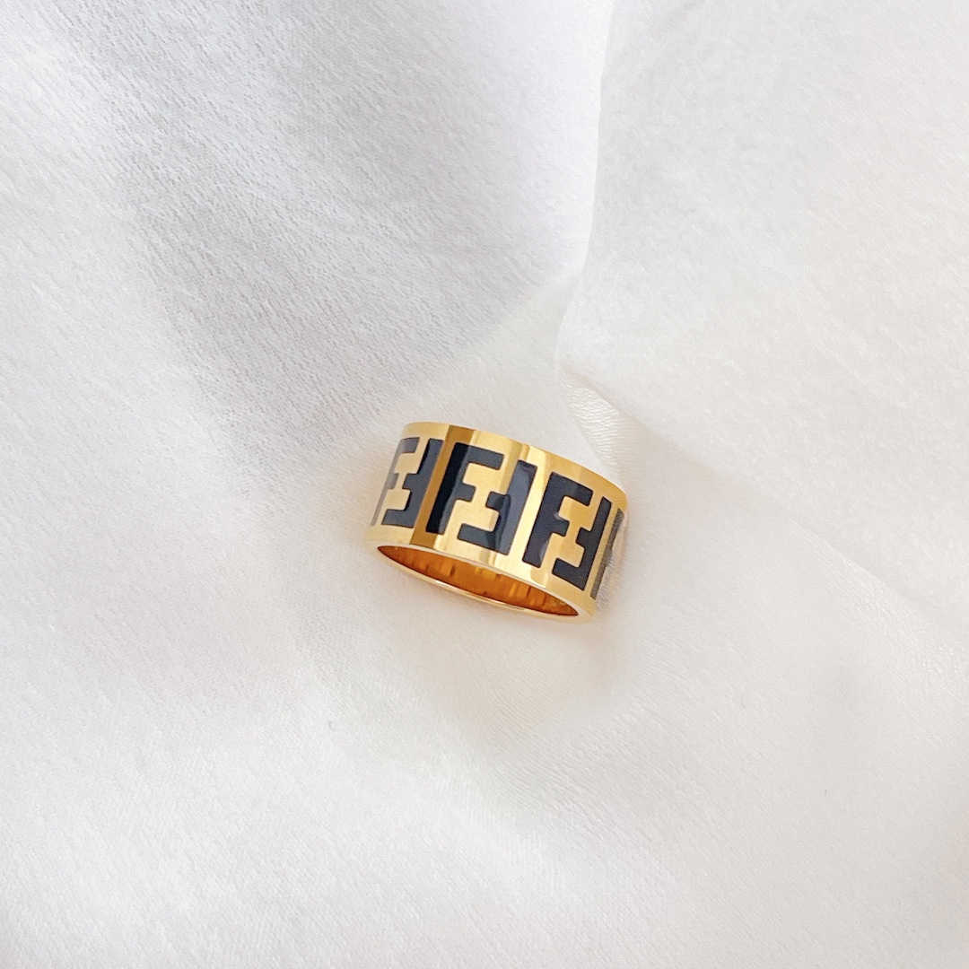 Fendi Ring - DesignerGu