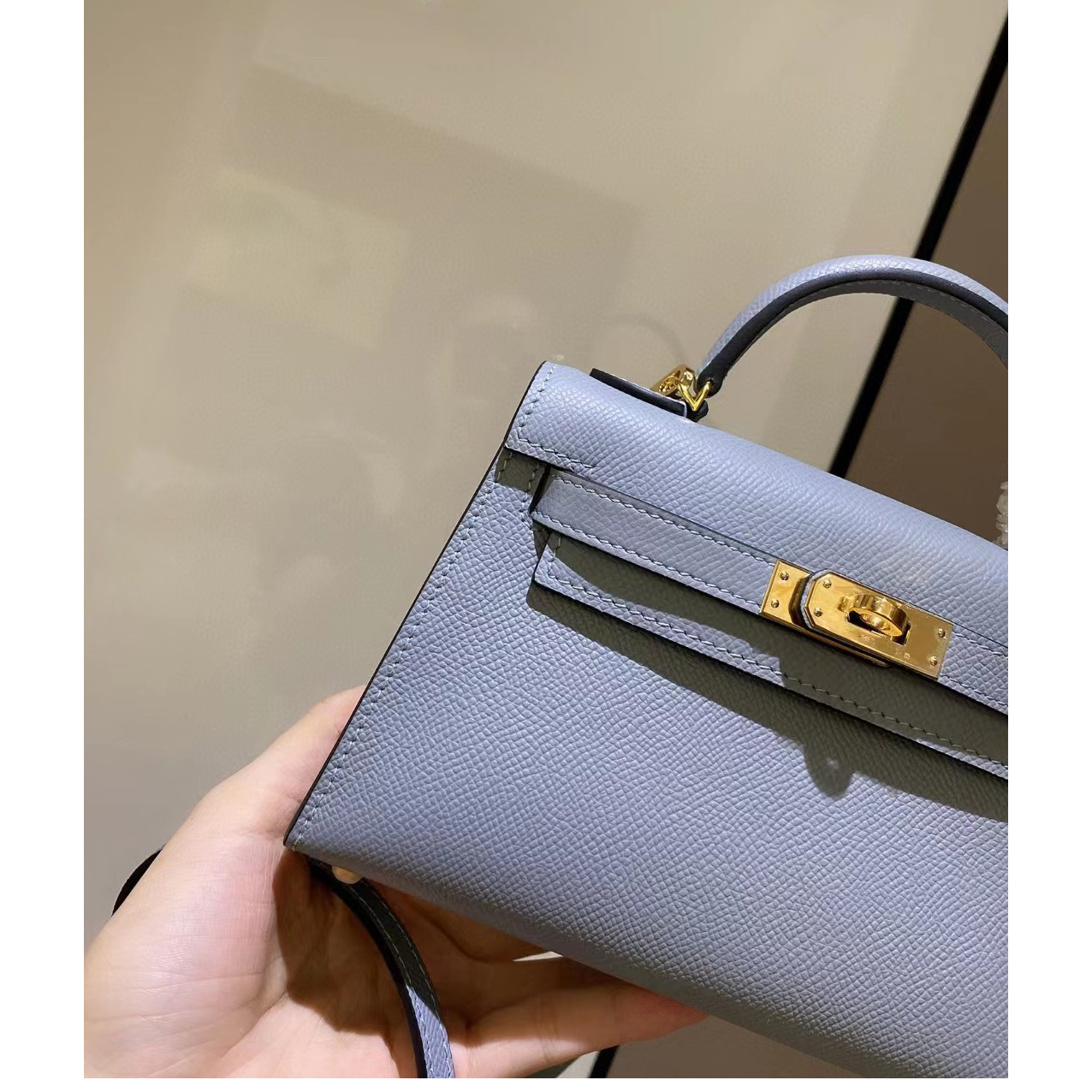 Hermes  Kelly Mini Women Handbag （19-13-6.5CM） - DesignerGu