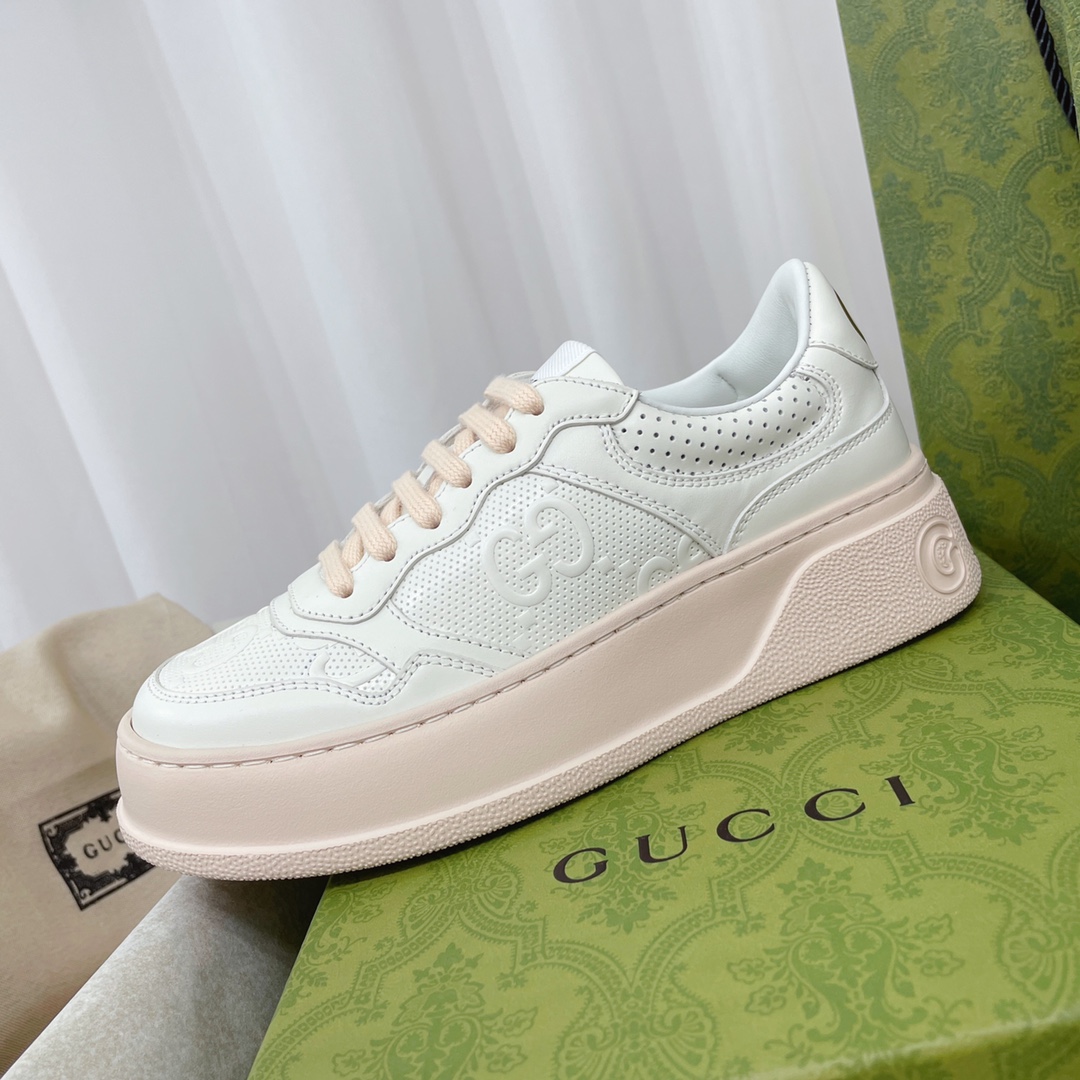 Gucci GG Chunky B SeriesMen's &Women's Sneakers - DesignerGu