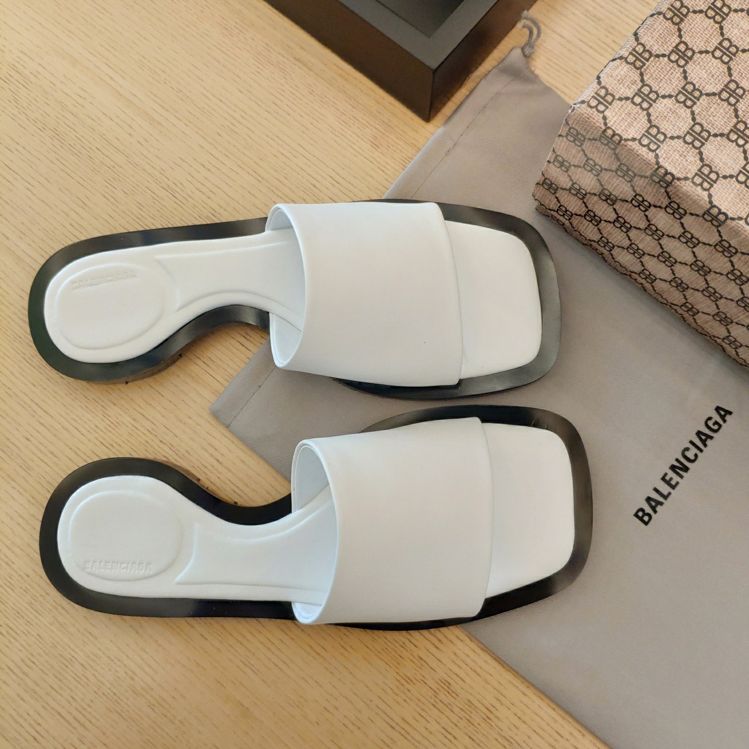 Balenciaga Logo Leather Slide Sandal - DesignerGu